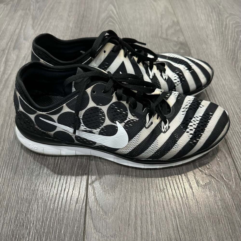Nike Women's Free 5.0 TR Fit 5 PRT Black/White Polka Dot Sneakers Size 10
